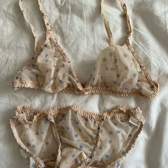 Vintage Authentic YSL Lingerie Set - Medium - Picture 4 of 10